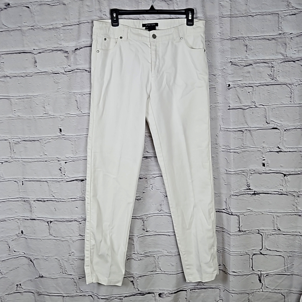Etcetera Jeans White 10 Straight Leg Mid Rise 2%Spandex EUC